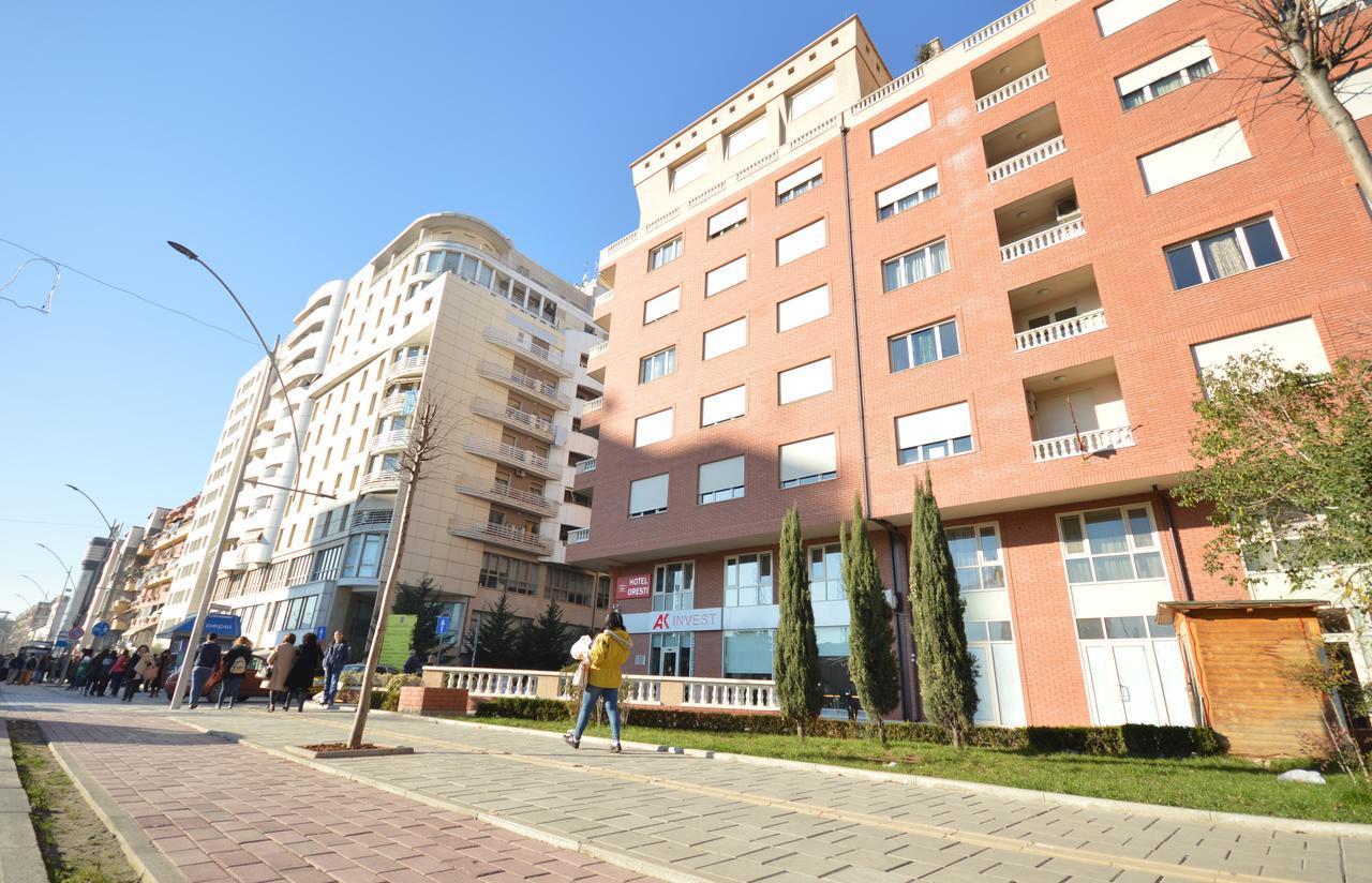 Hotel Oresti Center Tirana Bagian luar foto
